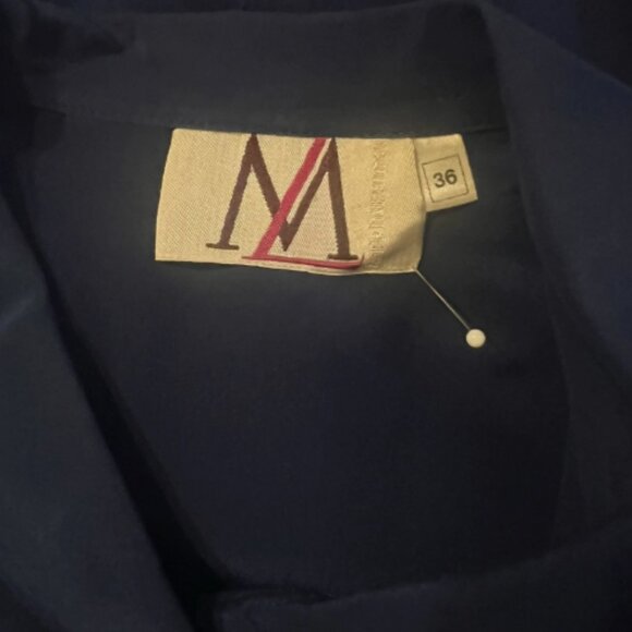 Monique Lhuilier. Sz 36. Designer. $119 Navy Pleated. Silk. Long Sleeve. B127 - Picture 7 of 8